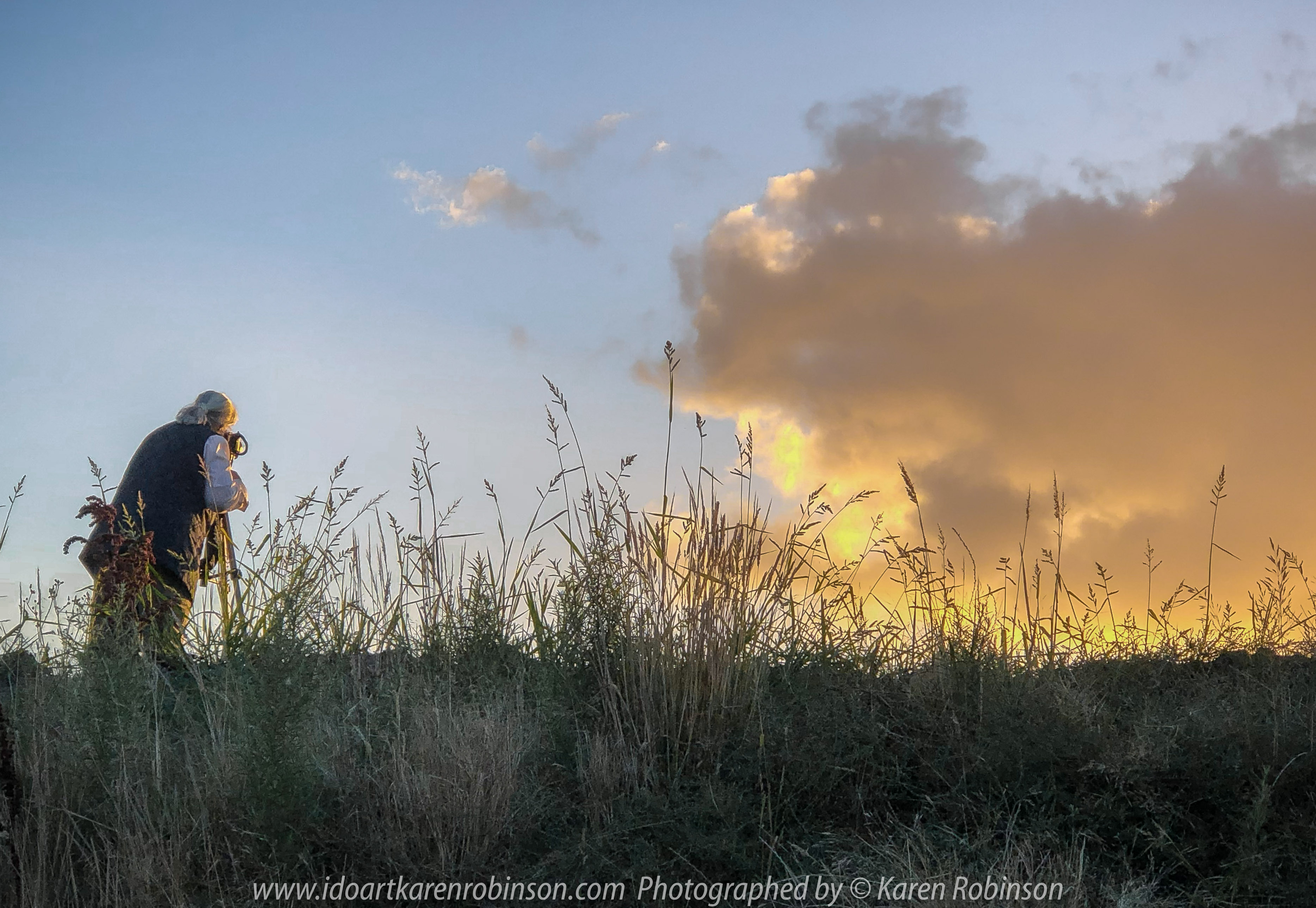 Lang Lang, Victoria - Australia 'Sunrise at McDonalds Track' Photographs by Karen Robinson Feb 2018 NB All images are protected by copyright laws. Comments - We managed to find a ridge where we just catch the commencement of this morning's sunrise.